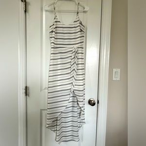 ALI & JAY hi low dress. Size S